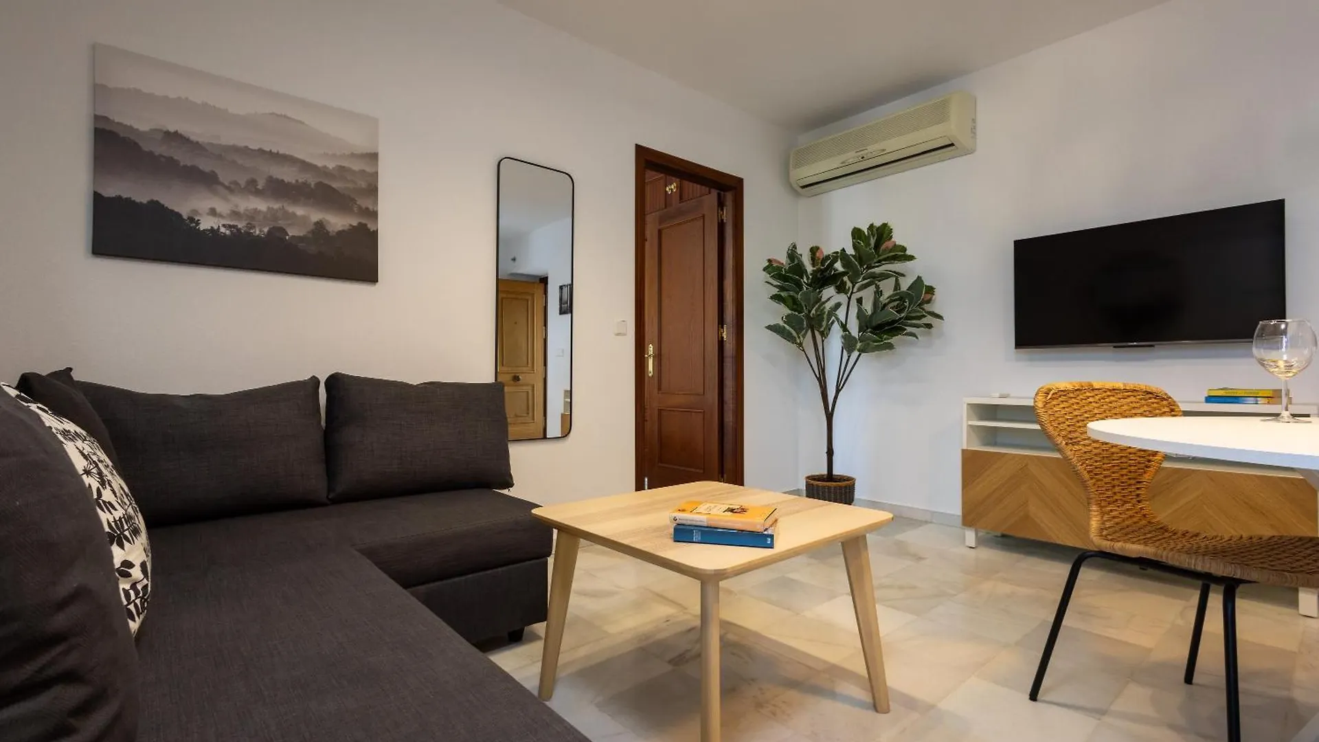 Casa Palacio Luna El Puerto de Santa María Apartment